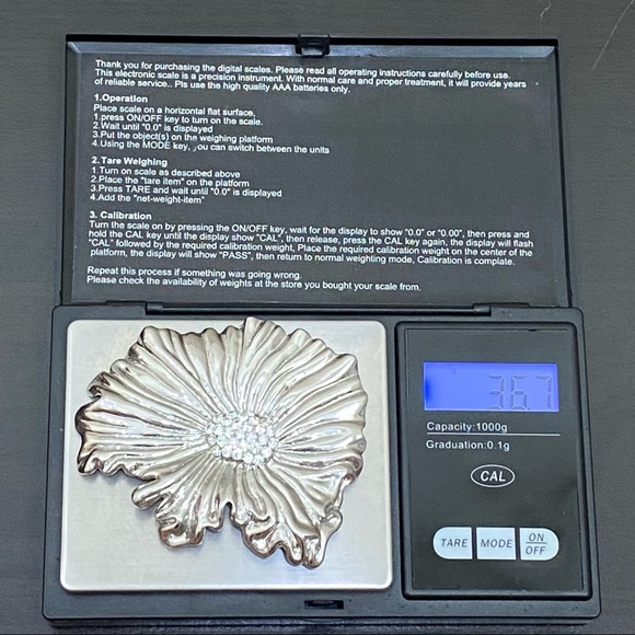 Vintage Regency Accessories Silver-tone Large Poppy Flower CZ Stone Brooch - Picture 9 of 11